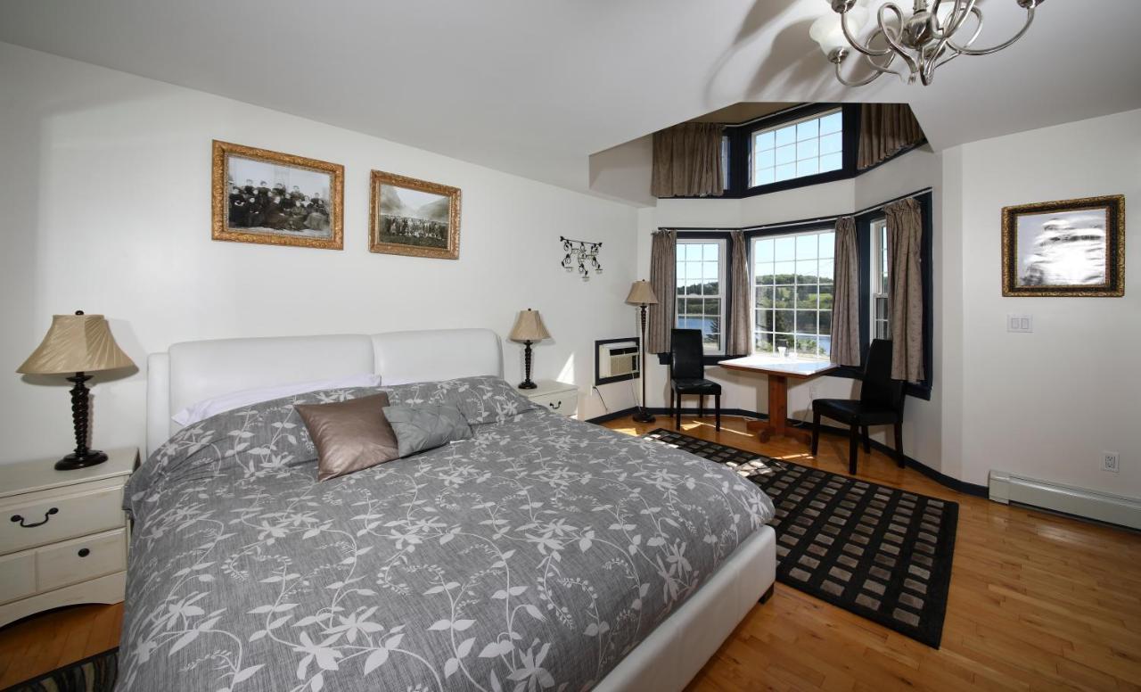 The Lookout Inn New Glasgow Экстерьер фото